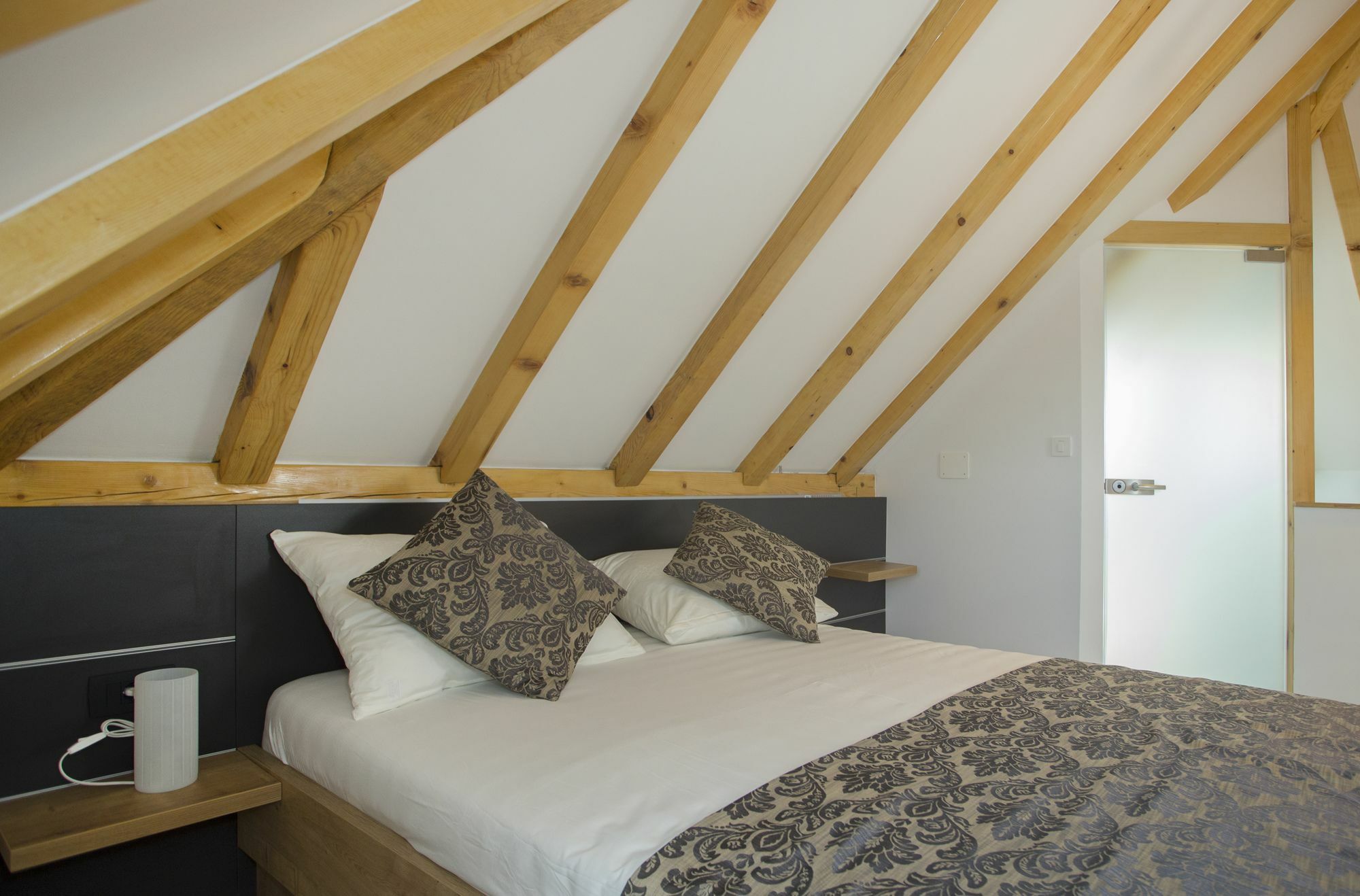 Situs Residence Σπλιτ Εξωτερικό φωτογραφία